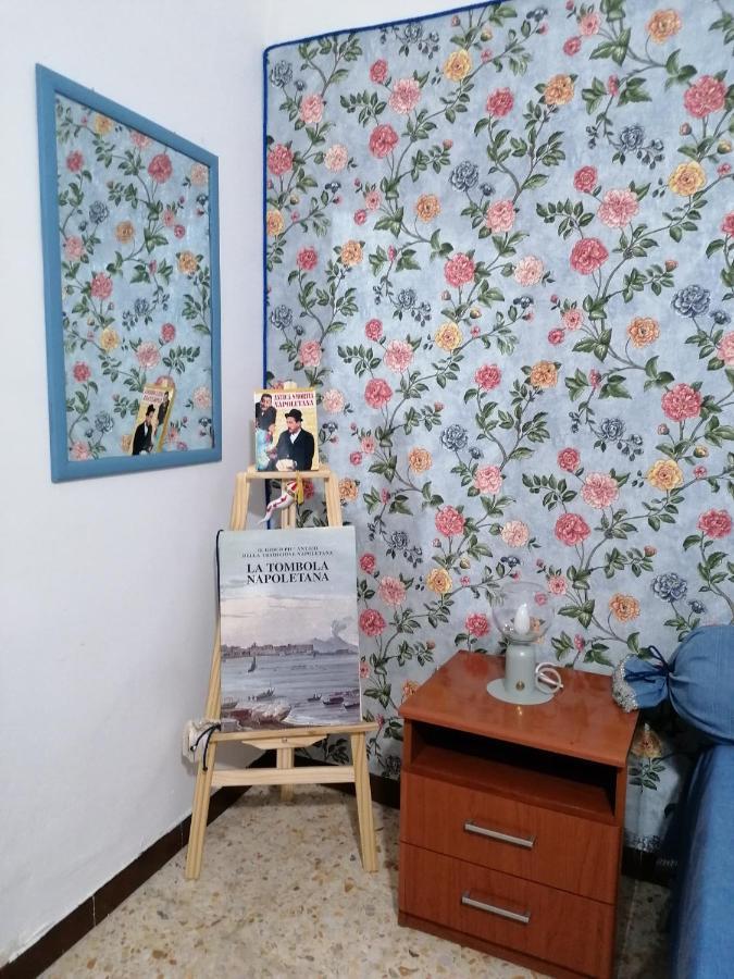 A Finesta E Titina